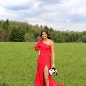 Meet your Posher, Abby